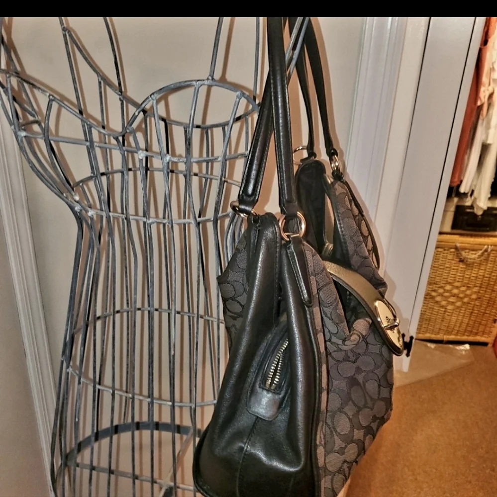 Large Coach bag - Picture 4 of 7